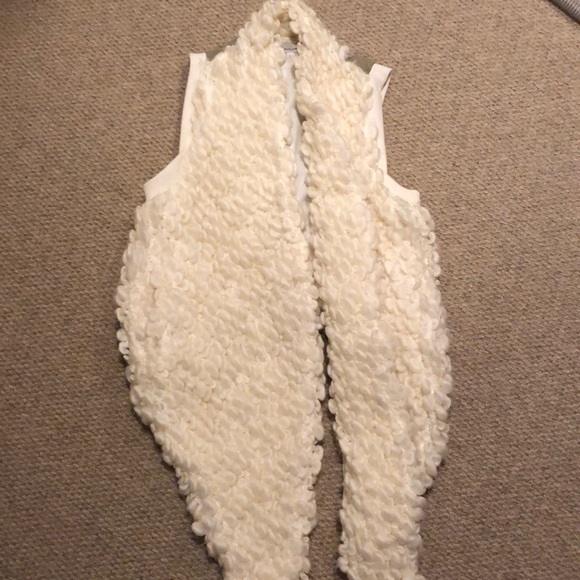 Miha sweater vest - Picture 3 of 7